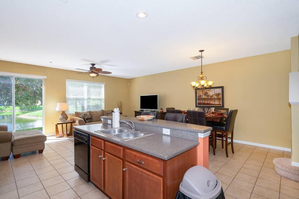 Pool, Disney, Fast Wi-Fi - World Class 3-Bed Home Kissimmee Buitenkant foto